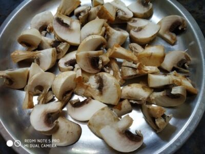 Mushroom With Masoor - Plattershare - Recipes, food stories and food lovers