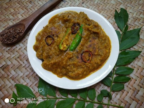Roasted Raw Banana Curry - Plattershare - Recipes, Food Stories And Food Enthusiasts