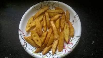 Idli Fries - Plattershare - Recipes, Food Stories And Food Enthusiasts