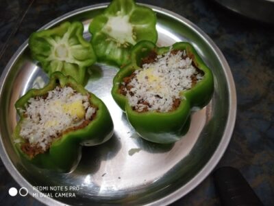 Savory Stuffed Bell Peppers (Bharwaan Shimla Mirch) - Plattershare - Recipes, food stories and food lovers Savory Stuffed Bell Peppers (Bharwaan Shimla Mirch) - Plattershare - Recipes, food stories and food lovers