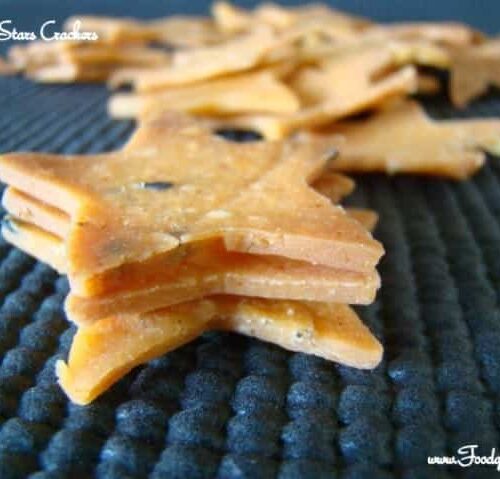 Baked Stars Crackers - Plattershare - Recipes, Food Stories And Food Enthusiasts