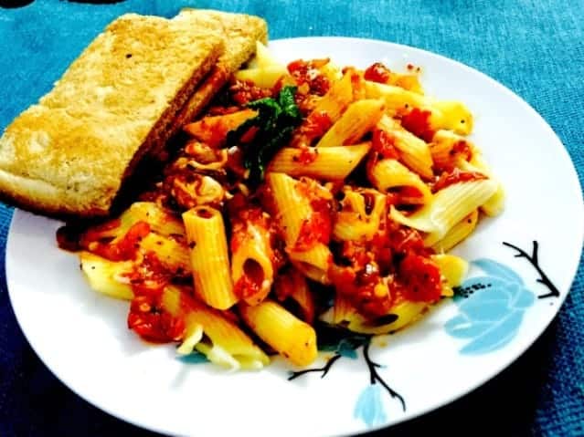 Pasta Arrabiata (Say No-Cheese) - Plattershare - Recipes, food stories and food lovers
