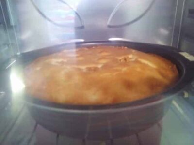 Fluffy Vanilla Sponge Cake: A Classic Recipe - Plattershare - Recipes, food stories and food lovers Fluffy Vanilla Sponge Cake: A Classic Recipe - Plattershare - Recipes, food stories and food lovers