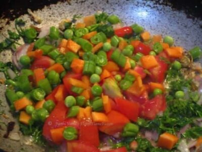 Flavorful Masala Upma: A South Indian Breakfast Delight - Plattershare - Recipes, food stories and food lovers Flavorful Masala Upma: A South Indian Breakfast Delight - Plattershare - Recipes, food stories and food lovers