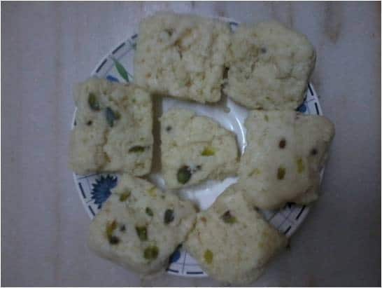 Instant Paneer Khoya Barfi - Plattershare - Recipes, food stories and food lovers