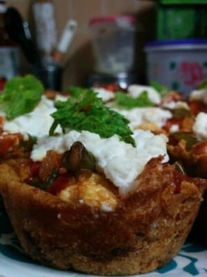Savory Chia Seed Bread Cups with Roasted Vegetables - Plattershare - Recipes, food stories and food lovers Chia Seed Bread Cups filled with roasted vegetables and topped with fresh herbs. Perfect for a healt.