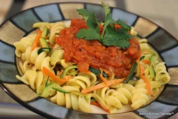 Zucchini & Carrot Pasta - Plattershare - Recipes, food stories and food lovers