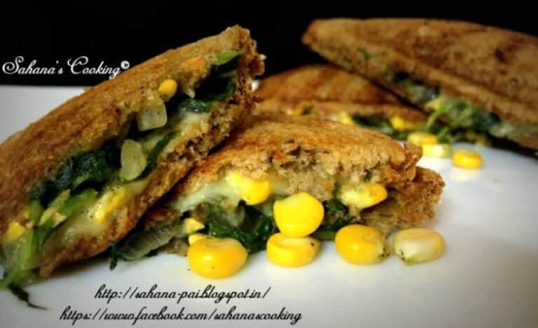Cheesy Spinach And Corn Sandwich - Plattershare - Recipes, food stories and food lovers
