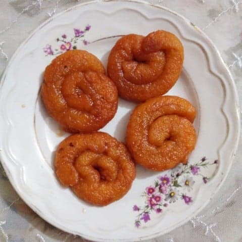 Mango Jalebi (Ripe) - Plattershare - Recipes, food stories and food lovers