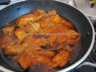 Aromatic Chicken Ghee Roast: A Flavorful Indian Recipe - Plattershare - Recipes, food stories and food lovers Delicious Indian chicken ghee roast cooked with aromatic spices and ghee, showcasing rich flavors an.