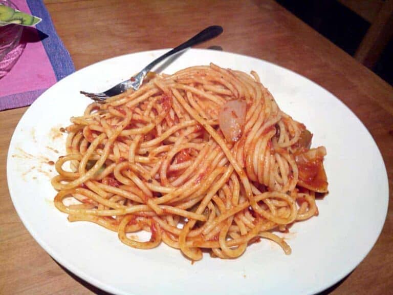 Spaghetti In Arabiatta Sauce - Plattershare - Recipes, food stories and food lovers