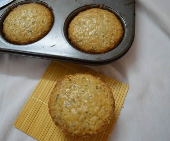 Lemon Cupcakes With Chia Seeds - Plattershare - Recipes, food stories and food lovers