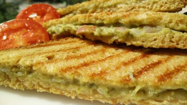 Grilled Green Mayo Sandwich - Plattershare - Recipes, Food Stories And Food Enthusiasts