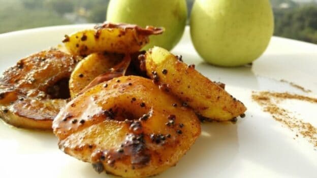 Khatta Mitha Apple Vegetable - Plattershare - Recipes, Food Stories And Food Enthusiasts