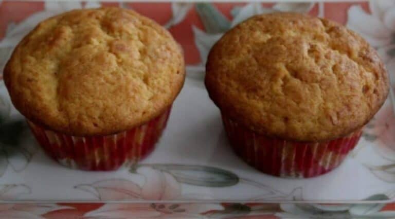 Eggless Banana Muffins - Plattershare - Recipes, food stories and food lovers