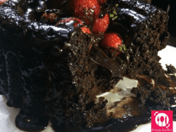 Molten Choco Berry Cake - Plattershare - Recipes, food stories and food lovers