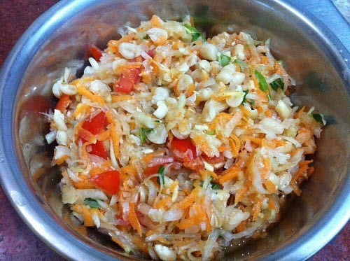Raw Papaya Salad Recipe - Plattershare - Recipes, Food Stories And Food Enthusiasts
