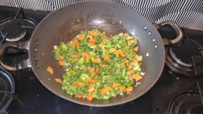 Saby All In One Fried Rice - Plattershare - Recipes, food stories and food lovers Saby All In One Fried Rice - Plattershare - Recipes, food stories and food lovers