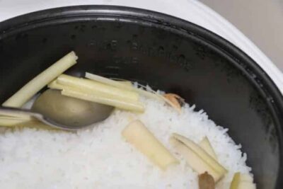 Fragrant Thai Lemongrass Rice - Plattershare - Recipes, food stories and food lovers Fragrant Thai Lemongrass Rice - Plattershare - Recipes, food stories and food lovers