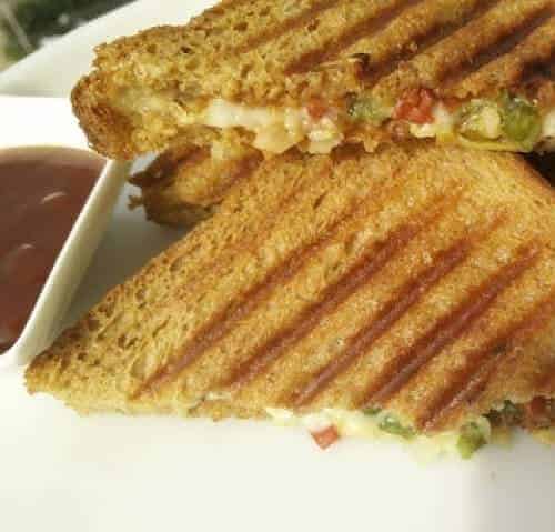 Grilled Pizza Sandwich - Plattershare - Recipes, Food Stories And Food Enthusiasts