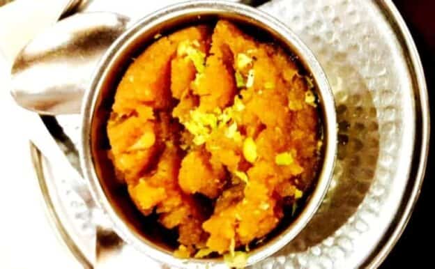 Besan-Suji Halwa (Traditional Style) - Plattershare - Recipes, Food Stories And Food Enthusiasts