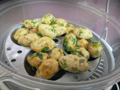 Savory Steamed Oat and Vegetable Balls (Oats Veg Kozhukattai) - Plattershare - Recipes, food stories and food lovers Savory Steamed Oat and Vegetable Balls (Oats Veg Kozhukattai) - Plattershare - Recipes, food stories and food lovers