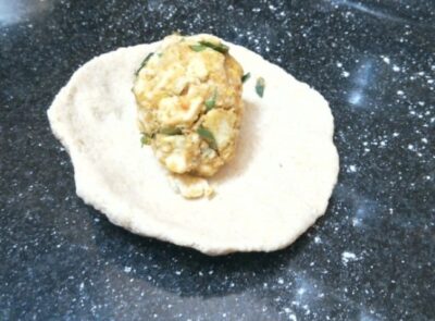 Raw Banana Paratha (Vazhaikai Stuffed Paratha) - Plattershare - Recipes, food stories and food lovers
