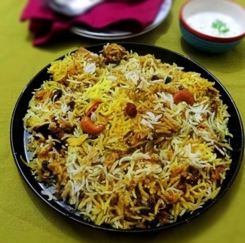 Hyderabadi-Style Chicken Biryani Recipe - Plattershare - Recipes, food stories and food lovers