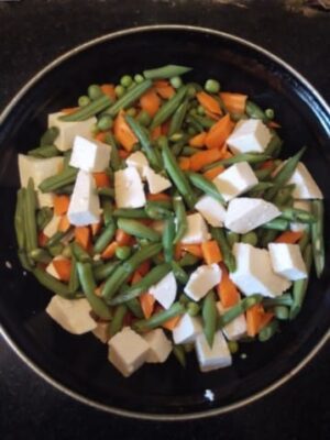 Fragrant Vegetable Biryani: A Step-by-Step Recipe - Plattershare - Recipes, food stories and food lovers Fragrant Vegetable Biryani: A Step-by-Step Recipe - Plattershare - Recipes, food stories and food lovers