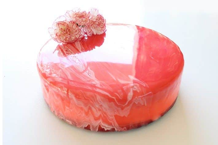 Mirror Glazed Cake - Thy Name Is Beauty! - Plattershare - Recipes, Food Stories And Food Enthusiasts