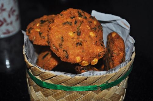 Lip Smacking Street Foods Of India - Parippu Vadu