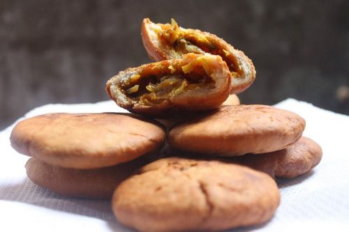 Lip Smacking Street Foods Of India - Pyaz kachori