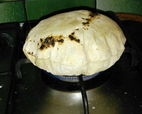 How to make Indian Flatbread / Roti / Chapati like a pro - Plattershare - Recipes, food stories and food lovers How to make Indian Flatbread / Roti / Chapati like a pro - Plattershare - Recipes, food stories and food lovers