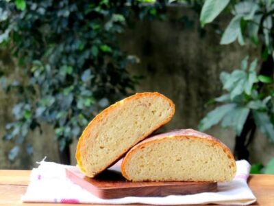 Irresistible Rustic Onion & Cheddar Cheese Bread - Plattershare - Recipes, food stories and food lovers Irresistible Rustic Onion & Cheddar Cheese Bread - Plattershare - Recipes, food stories and food lovers