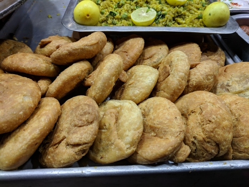 11 Best Street Foods To Eat In Varanasi (banaras) If You Are A Foodie.