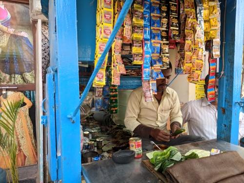 11 Best Street Foods To Eat In Varanasi (Banaras) If You Are A Foodie - Plattershare - Recipes, food stories and food lovers