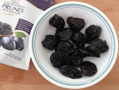 All About Prunes - Prune Juice, Health Benefits Of Prunes, Prune Juice Recipe And More - Plattershare - Recipes, Food Stories And Food Enthusiasts