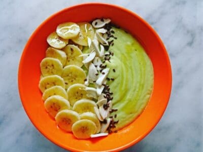Smoothie Bowl (avocado And Banana) - Plattershare - Recipes, food stories and food lovers
