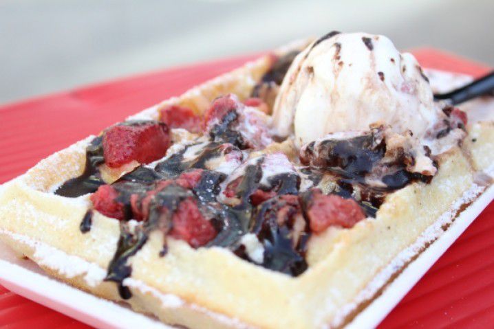 Waffles For Days: For When You Are Craving A Filling Dessert - Plattershare - Recipes, Food Stories And Food Enthusiasts