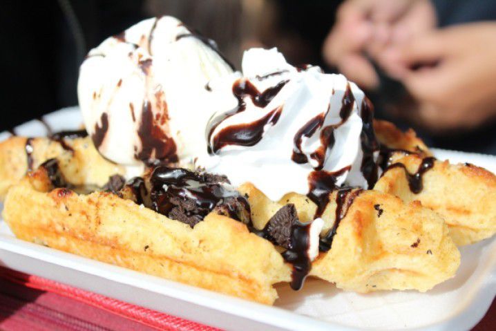 Waffles For Days: For When You Are Craving A Filling Dessert - Plattershare - Recipes, food stories and food lovers