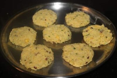 Crispy Masala Vada (Ambode): A South Indian Fritter Recipe - Plattershare - Recipes, food stories and food lovers Crispy Masala Vada (Ambode): A South Indian Fritter Recipe - Plattershare - Recipes, food stories and food lovers