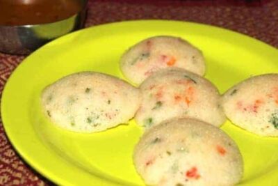 Quick & Flavorful Vegetable Rava Idli: A South Indian Delight - Plattershare - Recipes, food stories and food lovers Quick & Flavorful Vegetable Rava Idli: A South Indian Delight - Plattershare - Recipes, food stories and food lovers