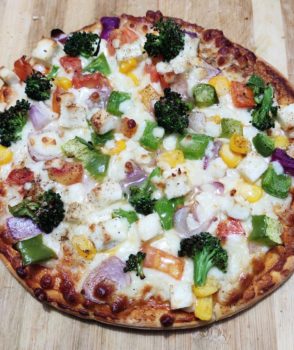 Easy Veggie Pizza [Step by Step Images] - Plattershare - Recipes, food stories and food lovers