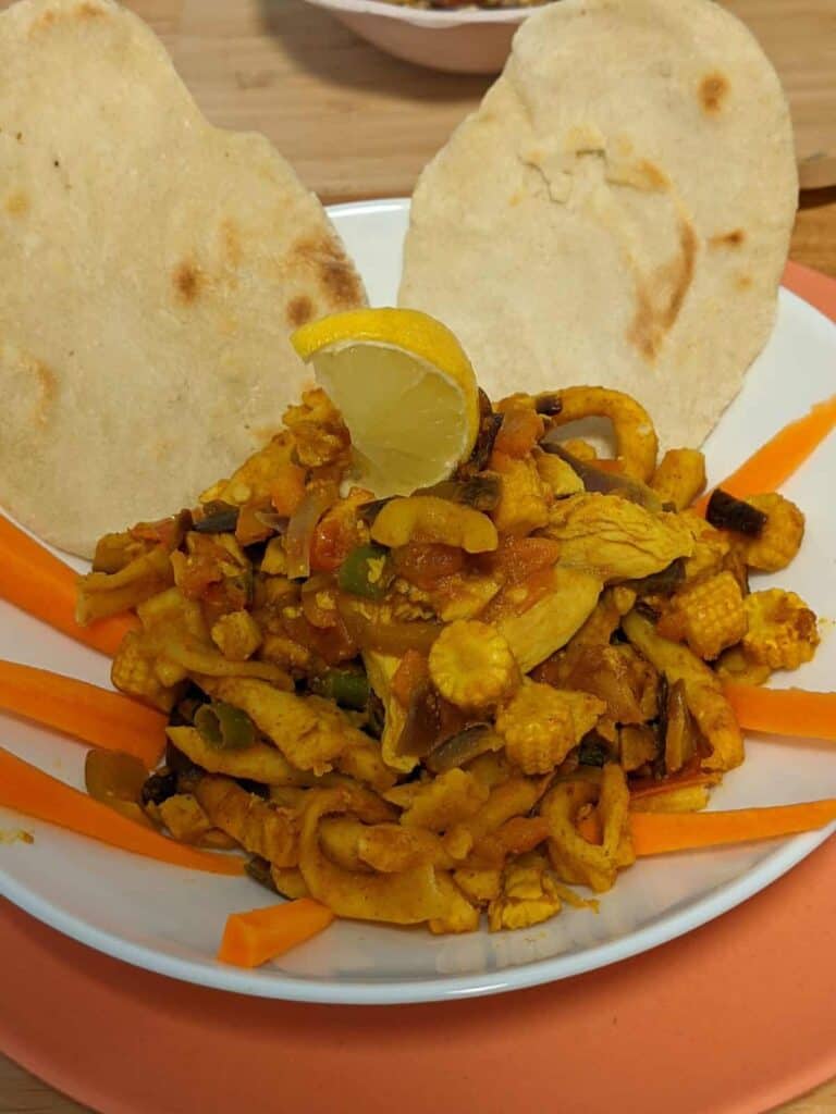 Steamed Paratha Noodles (With tomato, Chicken, Capsicum, Baby Corn with few Cashews) - Plattershare - Recipes, food stories and food lovers