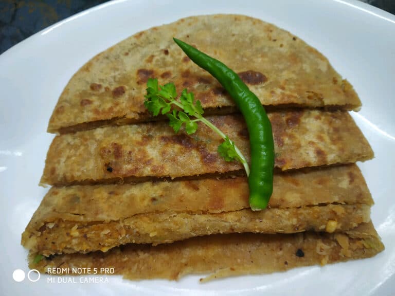 Coconut chena paratha - Plattershare - Recipes, food stories and food lovers