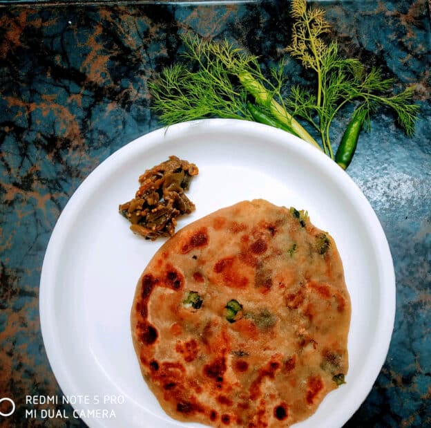 Spring Garlic Paratha - Plattershare - Recipes, Food Stories And Food Enthusiasts