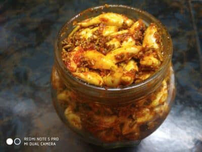 Garlic pickle - Plattershare - Recipes, food stories and food enthusiasts