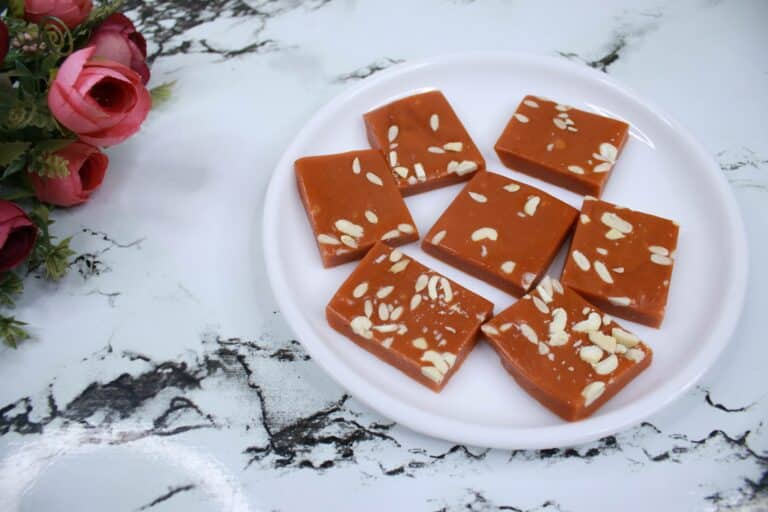 Chocolate Barfi in 5 minutes - Plattershare - Recipes, food stories and food lovers