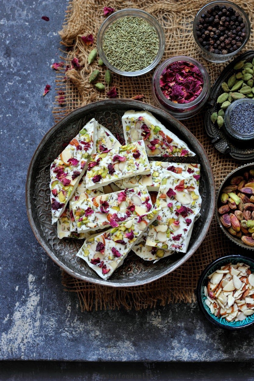 THANDAI CHOCOLATE BARK - Plattershare - Recipes, food stories and food lovers