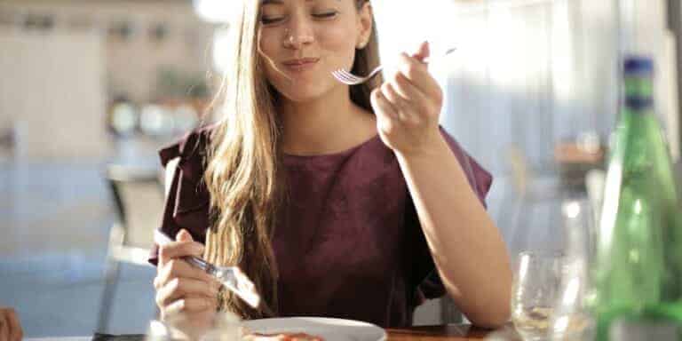 Mindful Eating and Drinking Tips to Appreciate Your Food - Plattershare - Recipes, food stories and food lovers Mindful Eating and Drinking Tips to Appreciate Your Food